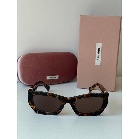 NEW Miu Miu MU09WS Havana Brown Cat Eye Sunglasses